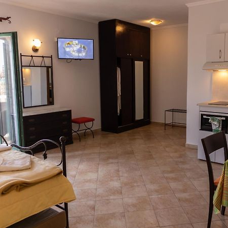 Dilina Studios Arkasa Zimmer foto